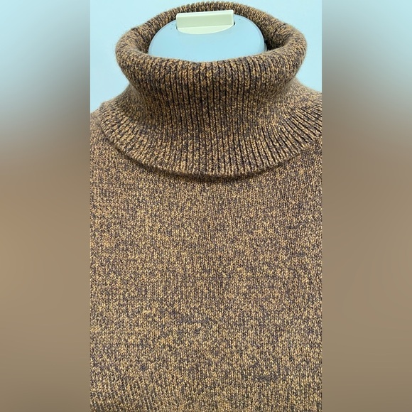 H by Halston Turtleneck Sweater Size Large - Picture 8 of 9